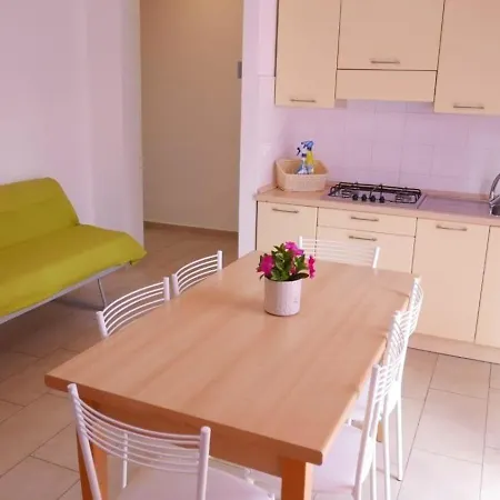 Ferienwohnung Fuer 5 Personen Ca 50 M In Bibione, Venetien Provinz Venedig アパート